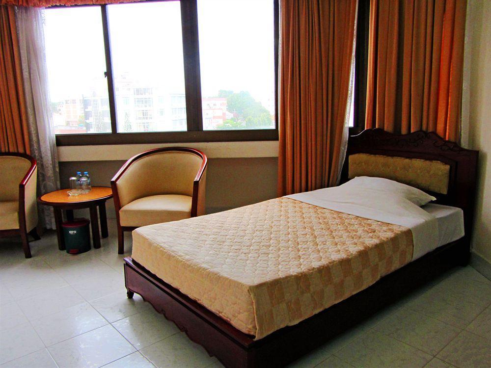 Vung Tau P&T Hotel Bagian luar foto