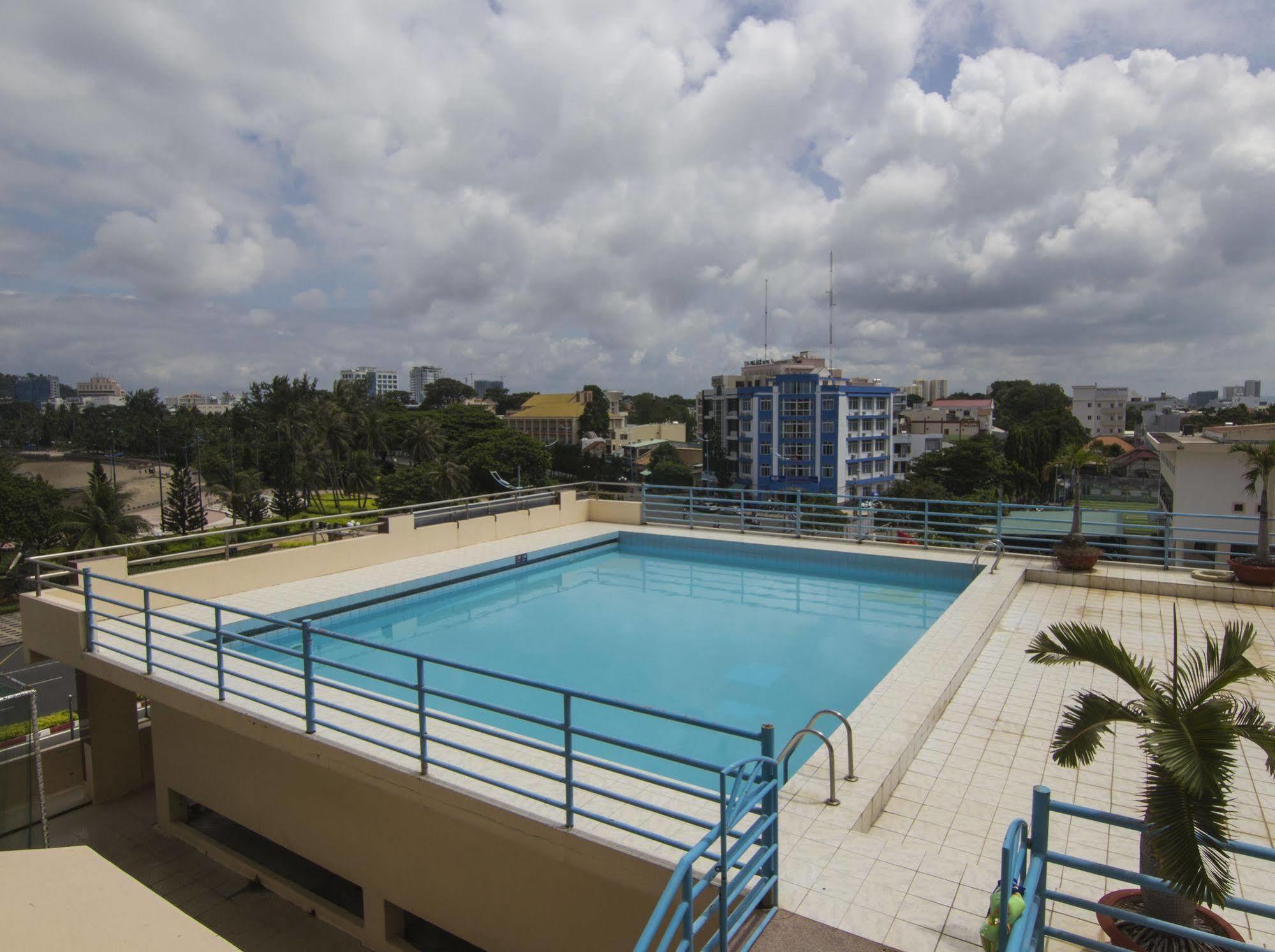 Vung Tau P&T Hotel Bagian luar foto