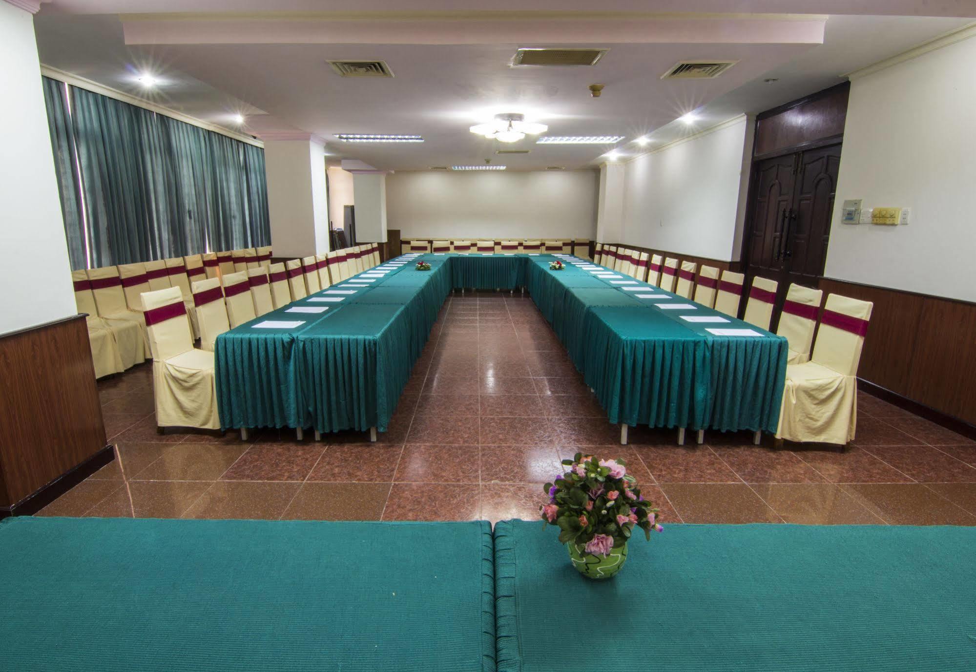 Vung Tau P&T Hotel Bagian luar foto